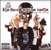 Eine Hand Waescht Die Andere